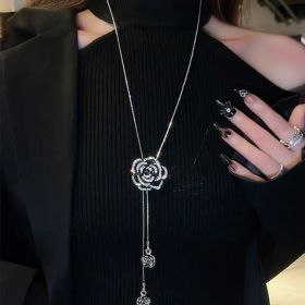 Non-fading Chain Adjustable Long Sweater Necklace Clothes Accessories Pendant (Option: Black Rose)